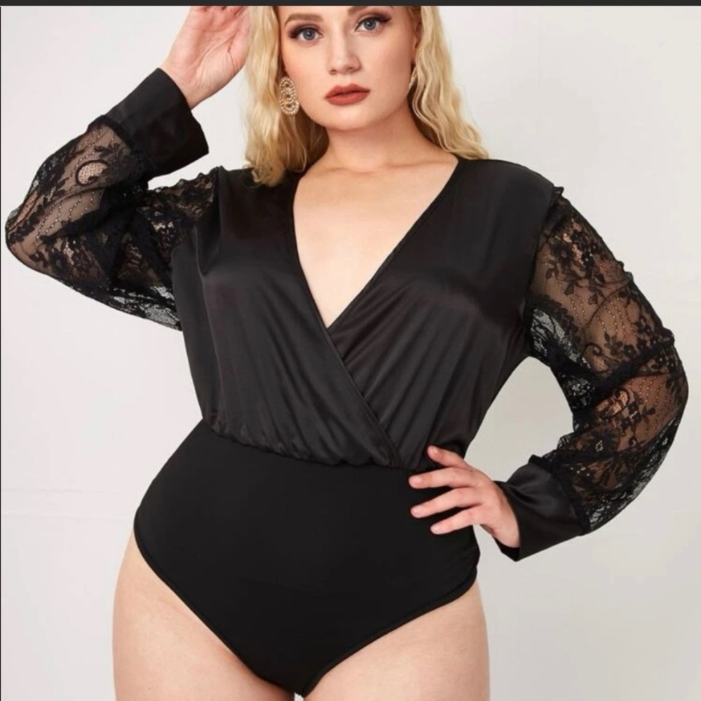 SHEIN Contrast Lace Surplus front Bodysuit